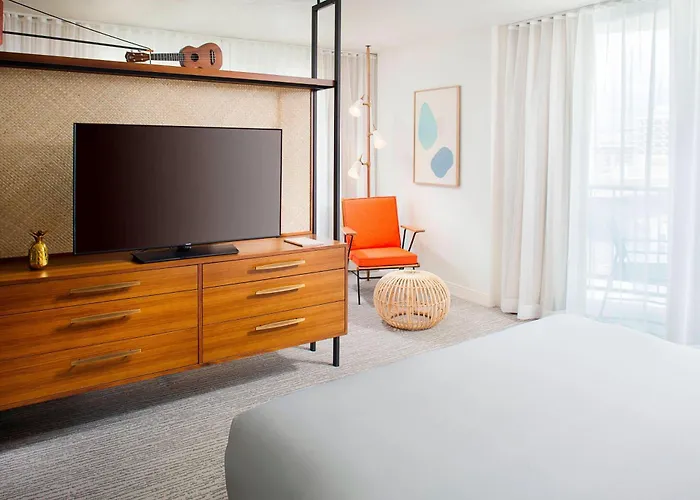 Premium Corner King Suite