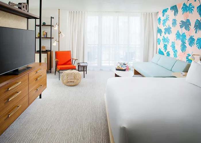 Corner King Suite